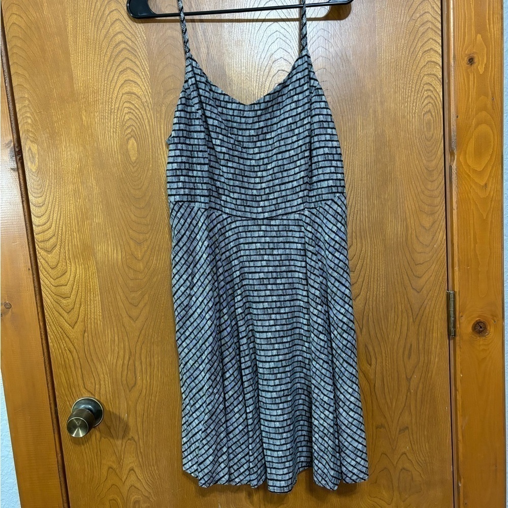 Old Navy Fit and Flare Dress B & W XL with Spaghetti Straps